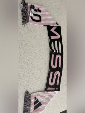 adidas Messi Pink and Black Miami Scarf - BRAND NEW WITH TAGS!!!